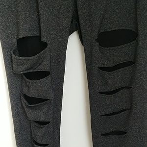 Slash-look mesh leggings